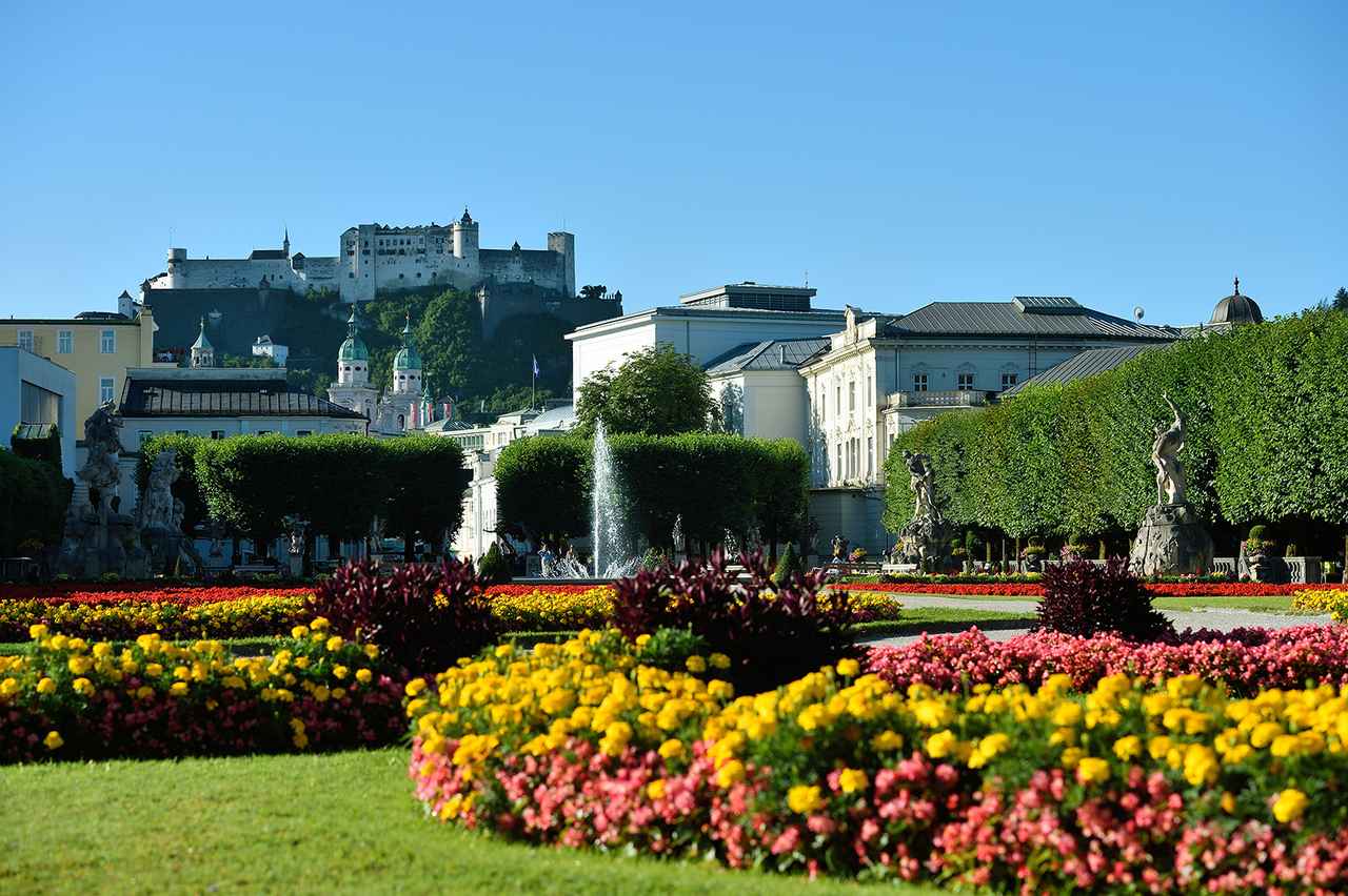 画像: バロック様式のミラベル庭園