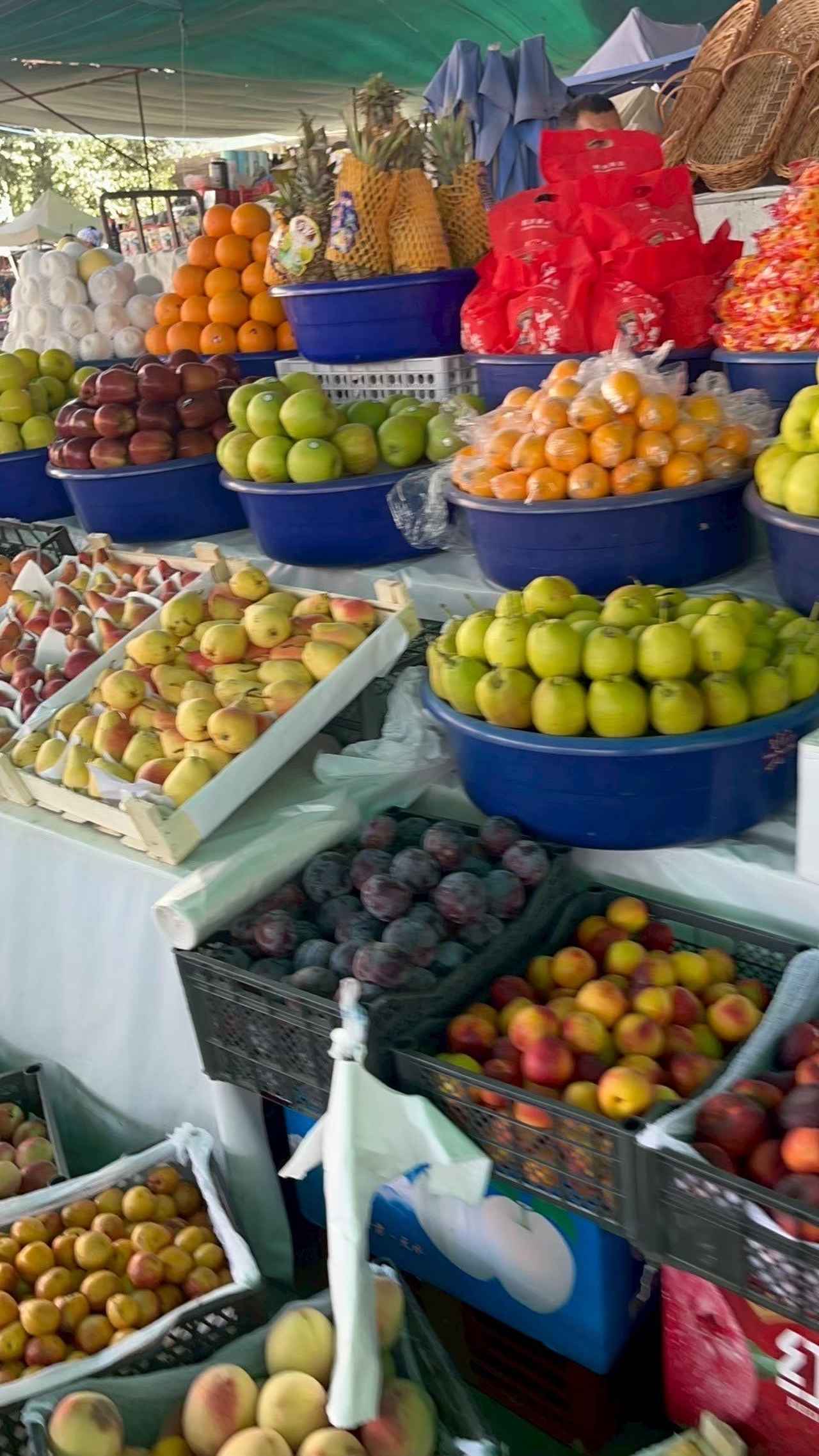 画像: バザールの様子／添乗員撮影