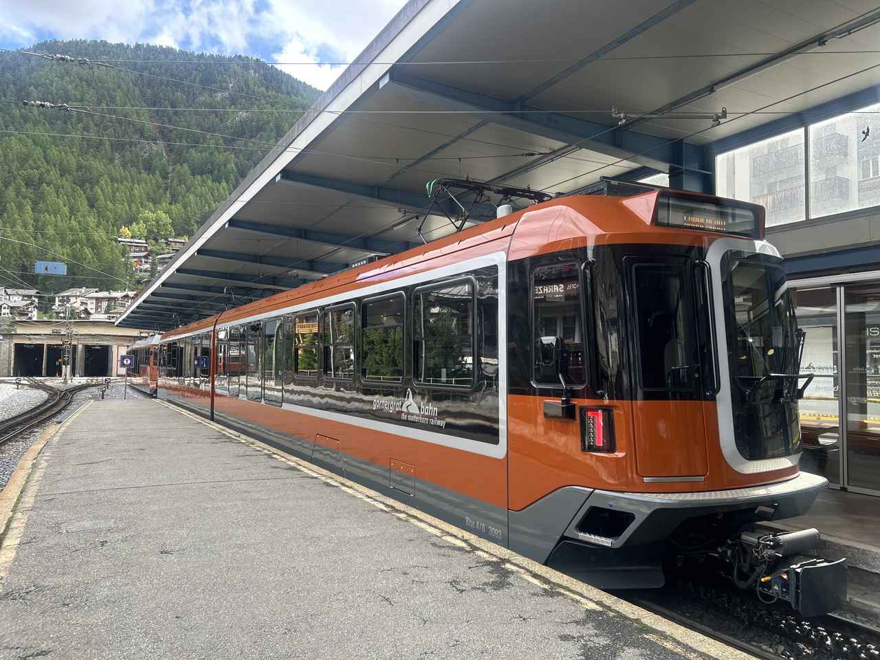 画像: ゴルナーグラート登山鉄道（執筆者撮影）