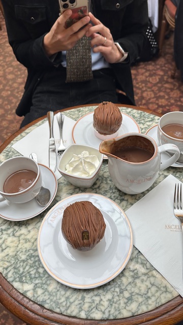 画像: アンジェリーナのモンブラン・ショコラショー/スタッフ撮影