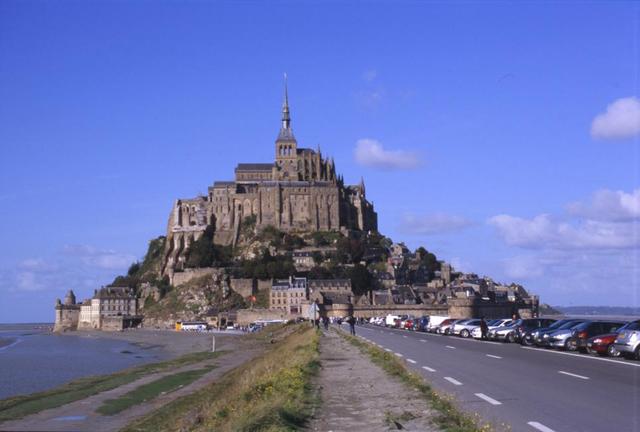 画像: フランス モンサンミッシェルは朝・夕と時間帯を変えて観光
