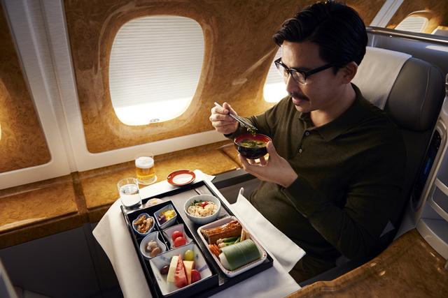 画像: 関西~ドバイ間ビジネスクラスの機内食のイメージ※在庫によってはご提供できない場合がございます。