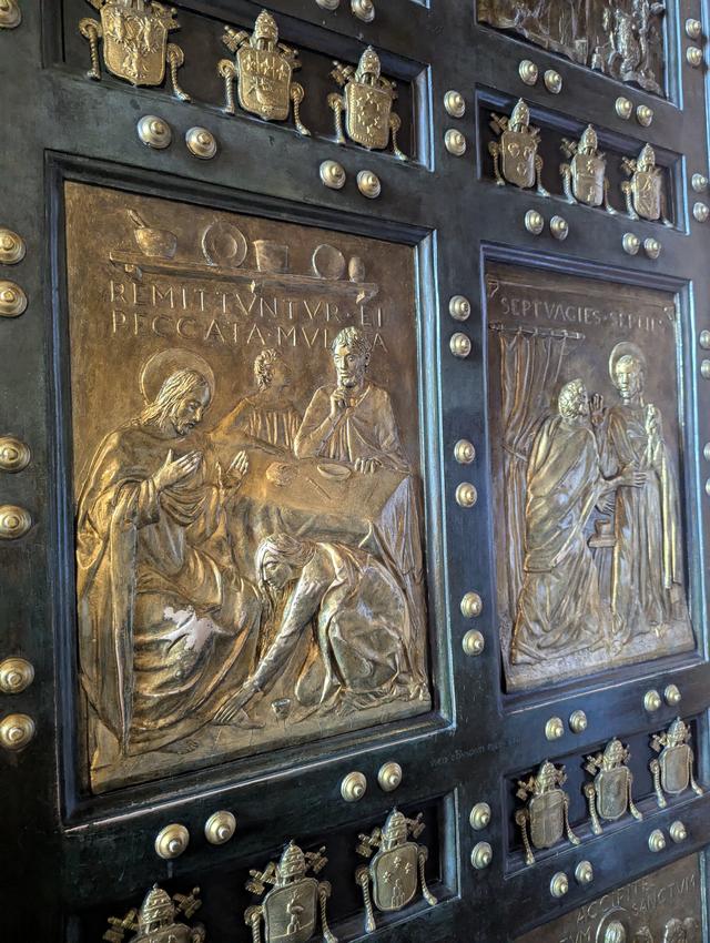 イタリア】カトリックとその文化的遺産 歴史と芸術が融合する聖地