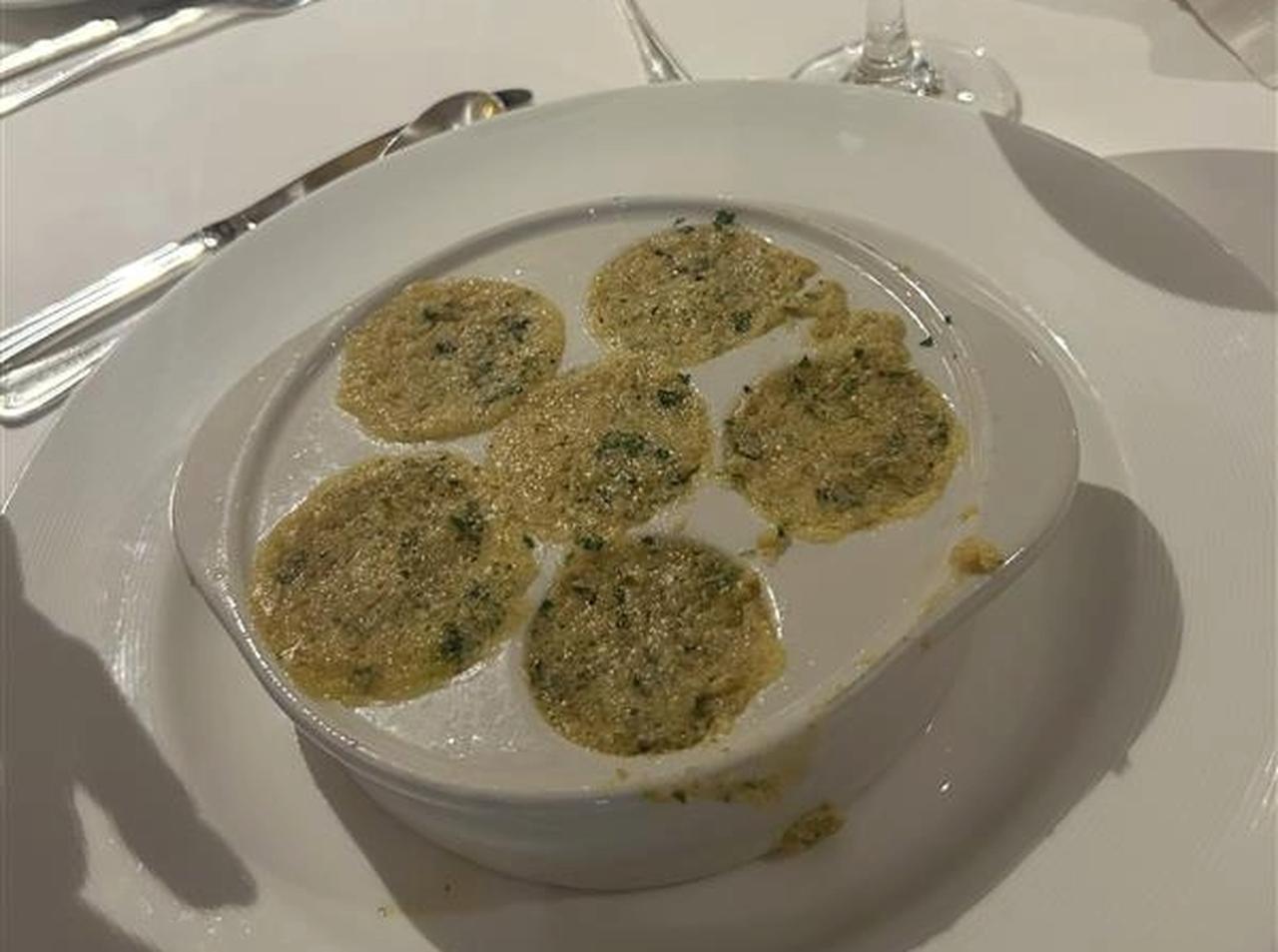 画像: エスカルゴ（コース料理一例）筆者撮影