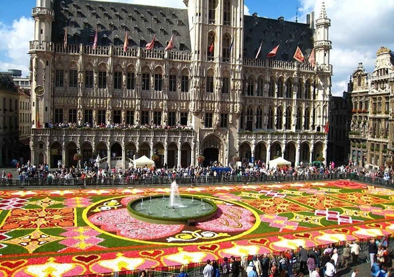 画像: 『２年に一度の花の祭典「フラワーカーペット」にご案内／フラワーカーペットと夏のオランダ・ベルギー9日間』＜プレミアムステージ＞｜クラブツーリズム