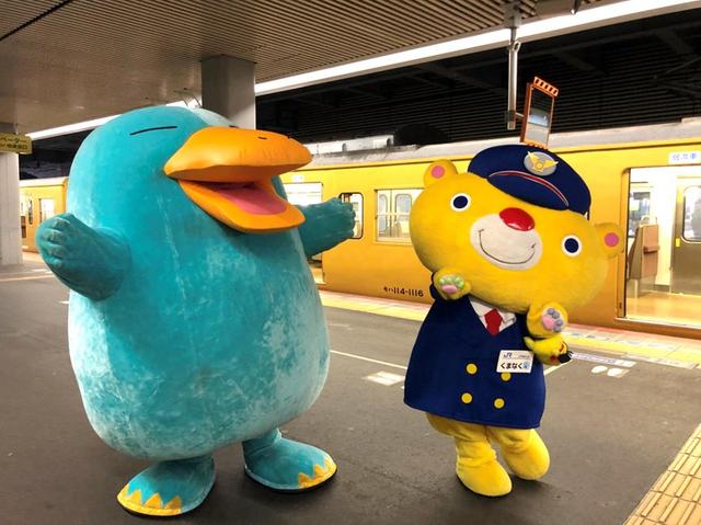 画像: 出発の岡山駅では「イコちゃん」「くまなく・たびにゃん」がお見送りに来てくれました!