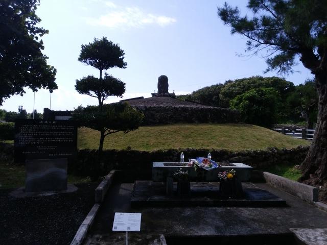 画像: 糸満市・魂魄(こんぱく)の塔