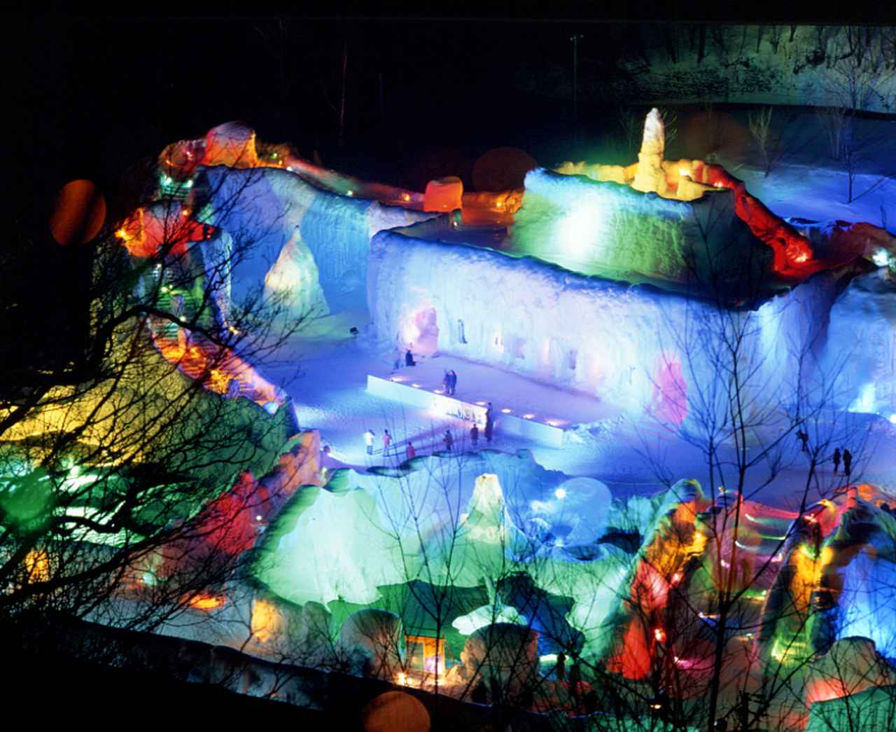 画像: 層雲峡温泉氷瀑まつり(イメージ)※雪景色は自然現象により、ご覧いただけない場合がございます