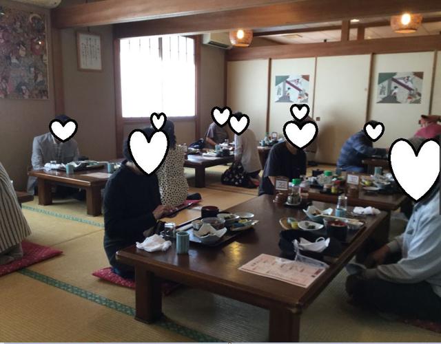 画像: 10/11出発 EJ560 埼玉発着ツアー『割烹郷土 伊豆の味 おか田』でのお食事の様子(撮影:同行添乗員)