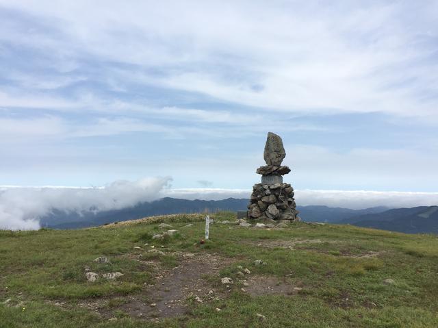画像: 天山山頂(イメージ)