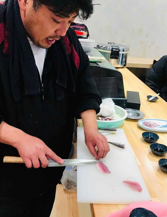 画像: 釣りたての魚を捌いてご賞味