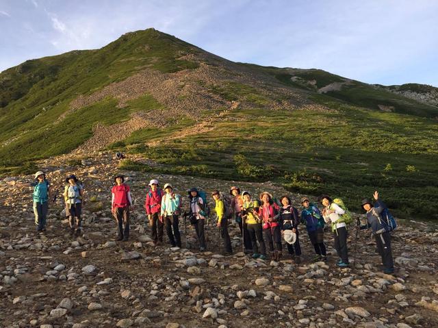 画像: 出発前のひとコマ、常念岳前にて撮影★