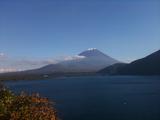 画像: 本栖湖と富士山(イメージ)