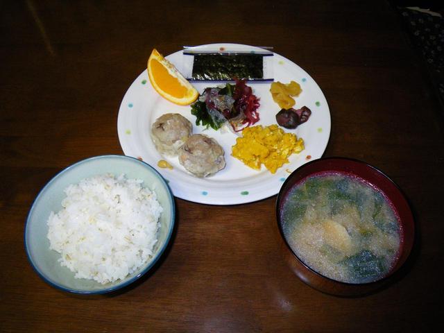 画像: 代表的な山小屋の朝食(八ヶ岳・青年小屋)