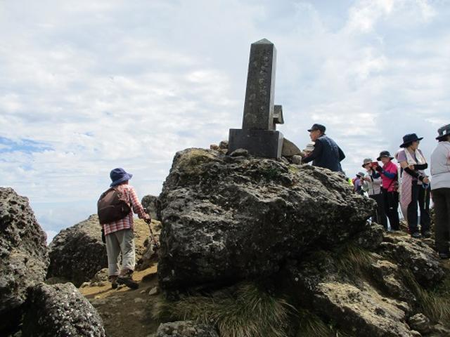 画像8: 【山旅会・登山ガイドこだわりツアー】岡田ガイドからの便り・安達太良山・栗駒山ツアーにいってまいりました!(その1)