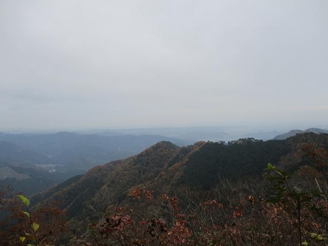 画像4: 11月22日に岡田ガイドの現地集合コースで、 戸倉三山の1つ、 臼杵山 へ行って来ました♪