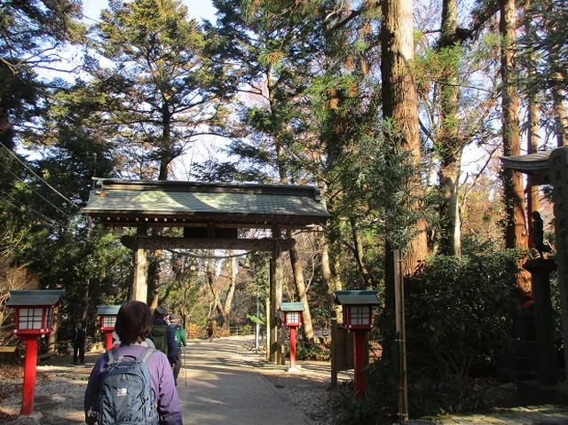 画像8: 先日12月21日に岡田ガイドのコースで 「高尾山」 へ行ってきました!