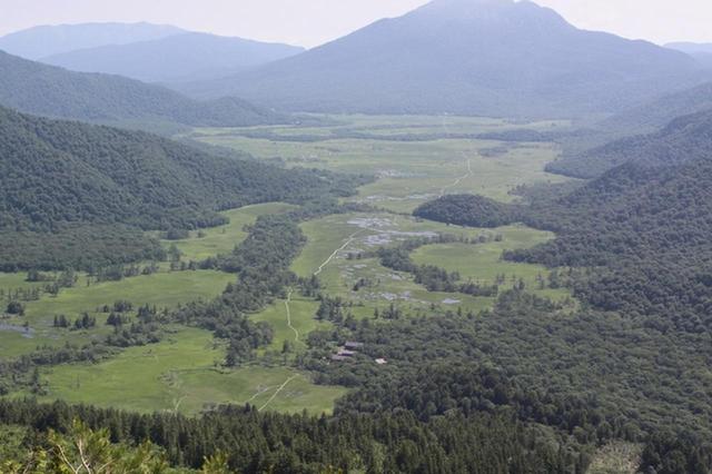 画像: 至仏山山頂から見下ろす尾瀬ヶ原(イメージ)