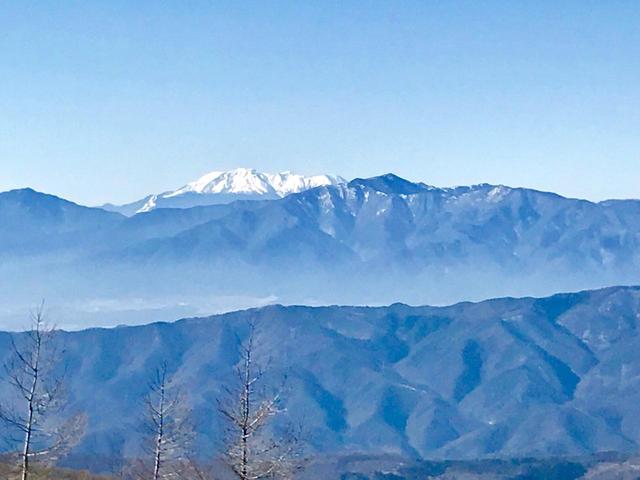 画像: 御嶽山(中央)