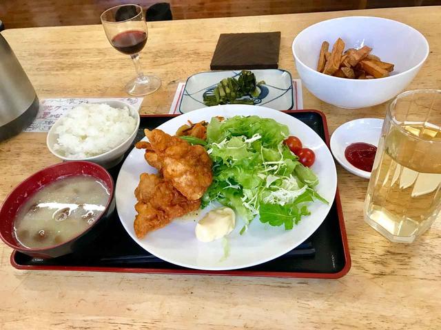 画像: お野菜モリモリ!から揚げの箸休めにちょうどいい量です^^