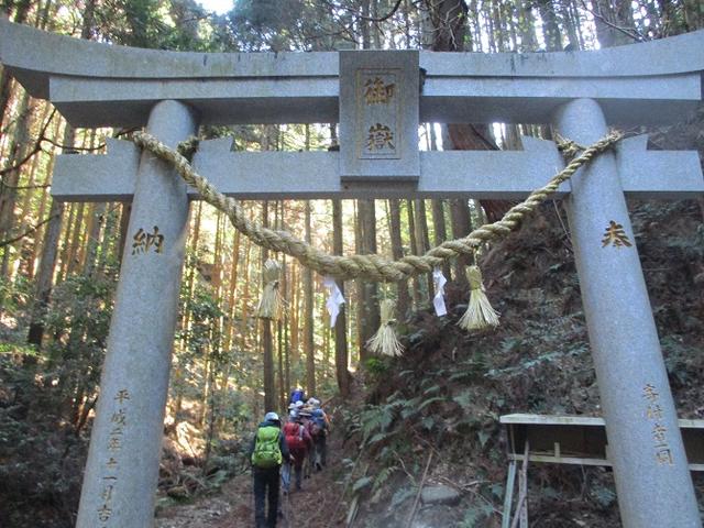 画像1: 【山旅会・登山ガイドこだわりツアー】添乗員からの便り・対馬の御岳へいってきました!