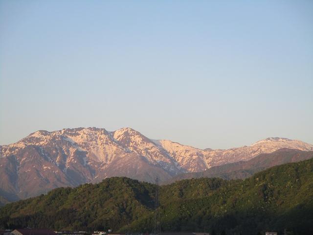 画像13: 5月8日・9日に岡田ガイドのコースで暑い暑い新潟の山へ行って来ました♪