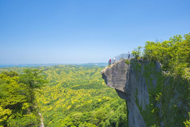 画像: 【第1回】鋸山の地獄のぞき 房総半島を一望する絶景と境内に咲く彼岸花