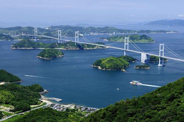 画像: サイクリングの最後に渡る来島海峡大橋