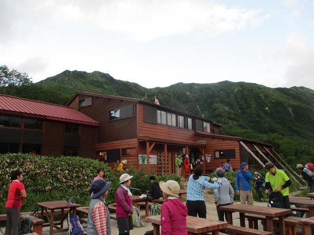 画像1: 8月13日から岡田ガイドのコースで 「ゆっくり歩く鏡平と弓折岳」 に行ってきました!