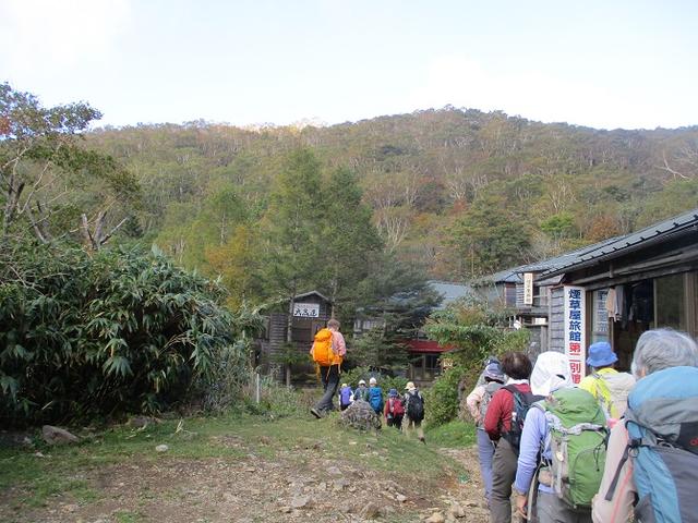 画像7: 10月10日から山旅会 「那須茶臼岳と姥ヶ平」 ツアーにいってきました!