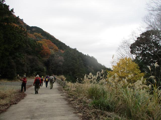 画像9: 12月13日に岡田ガイドのコースで 鐘ヶ岳 ツアーに行ってきました!