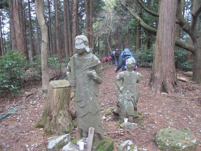 画像4: 12月13日に岡田ガイドのコースで 鐘ヶ岳 ツアーに行ってきました!