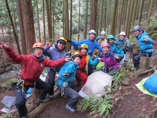 画像: 小川ガイドと山旅スクール生の皆様