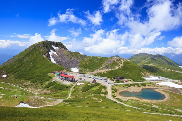 画像: ＜登山入門／ハイク入門＞『畳平に立つ銀嶺荘を特別貸切！　五感で乗鞍高原を体感！選べるプランで楽しむネイチャーセラピートレッキング　　2日間』【新宿出発】｜クラブツーリズム