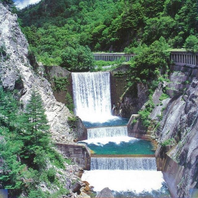 画像: ＜登山入門＞『日頃入れない旧釜トンネルと釜ヶ渕堰堤を特別見学！　北アルプスの秘湯・中の湯温泉旅館に15時間滞在！　上高地旧跡トレッキング　2日間』【新宿出発】｜クラブツーリズム