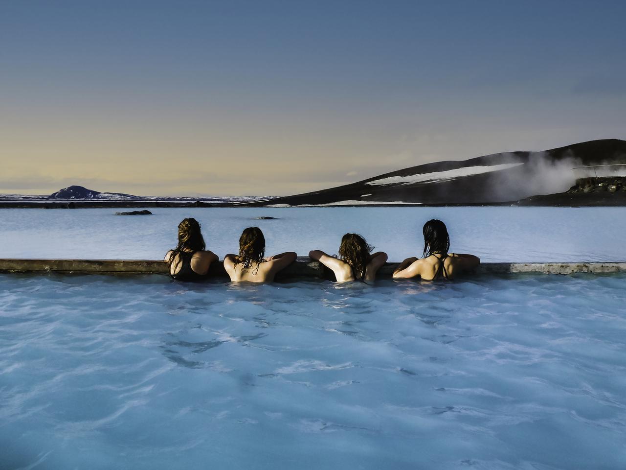 画像4: 1日目：火山と温泉、アイスランドの大自然に圧倒される