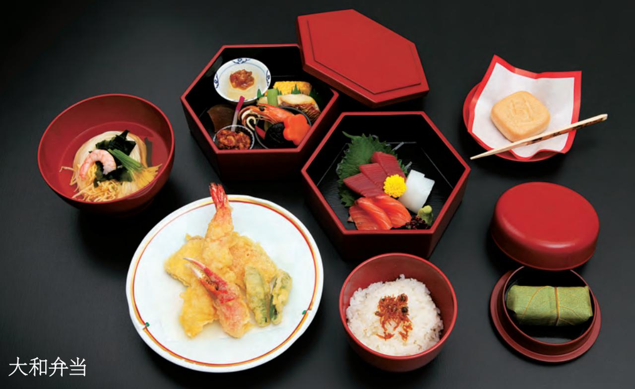 画像: 柿の葉寿司ヤマト　大和弁当(イメージ) ※季節や仕入れ状況により料理内容・食器が変更となる場合があります