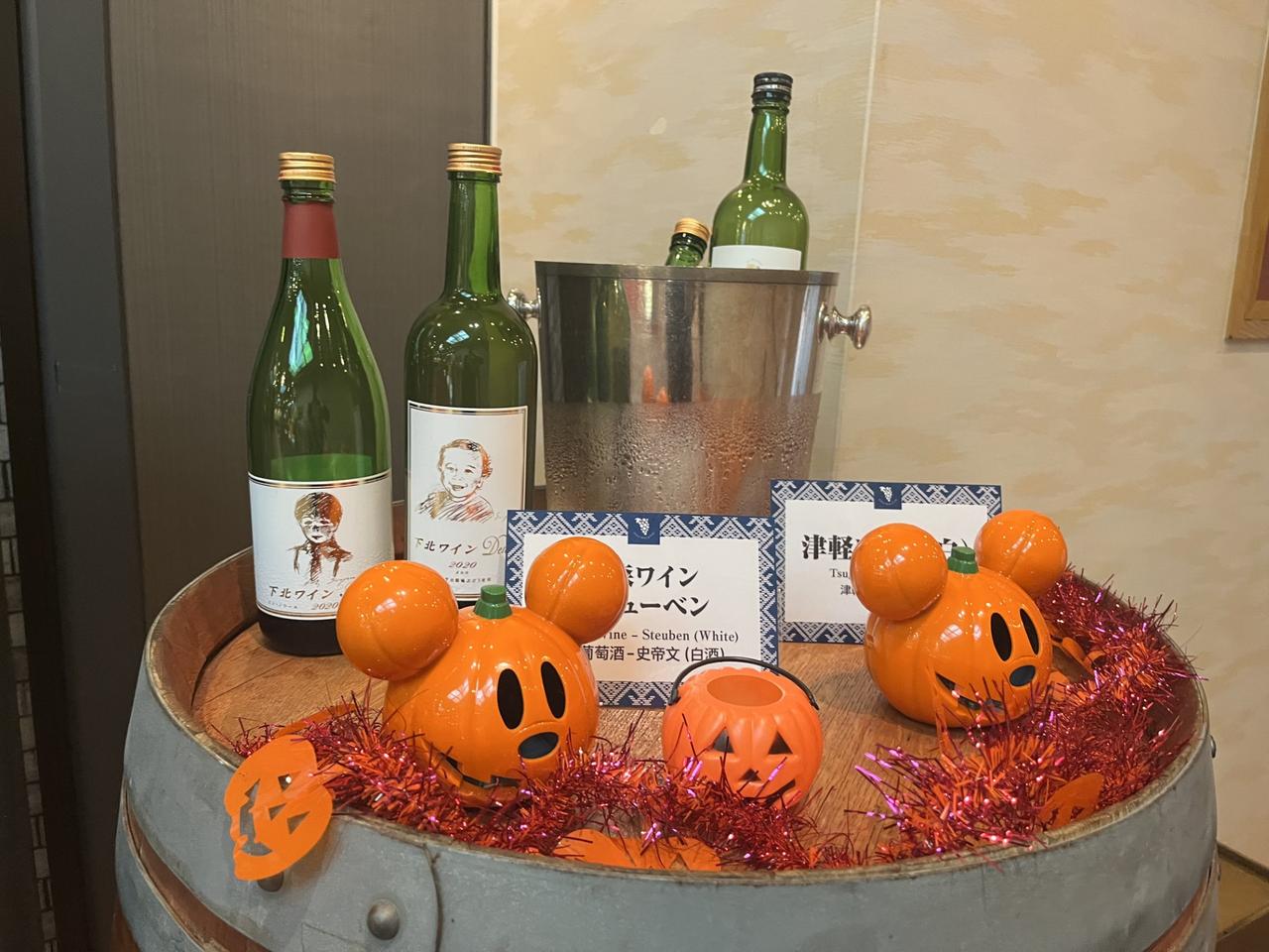 画像: ウェルカムワインとドリンクがお出迎え