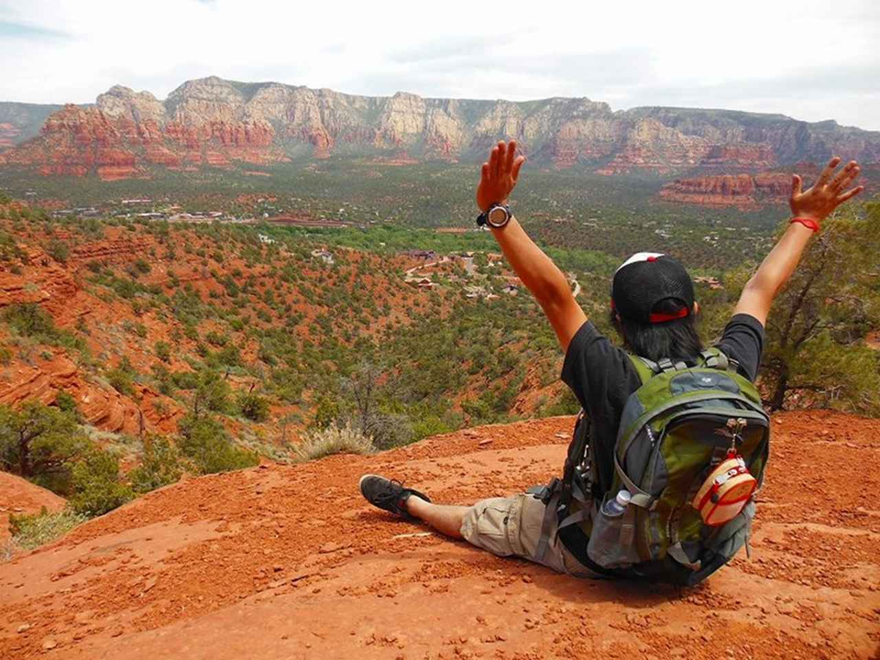 画像: ハイキング中の様子