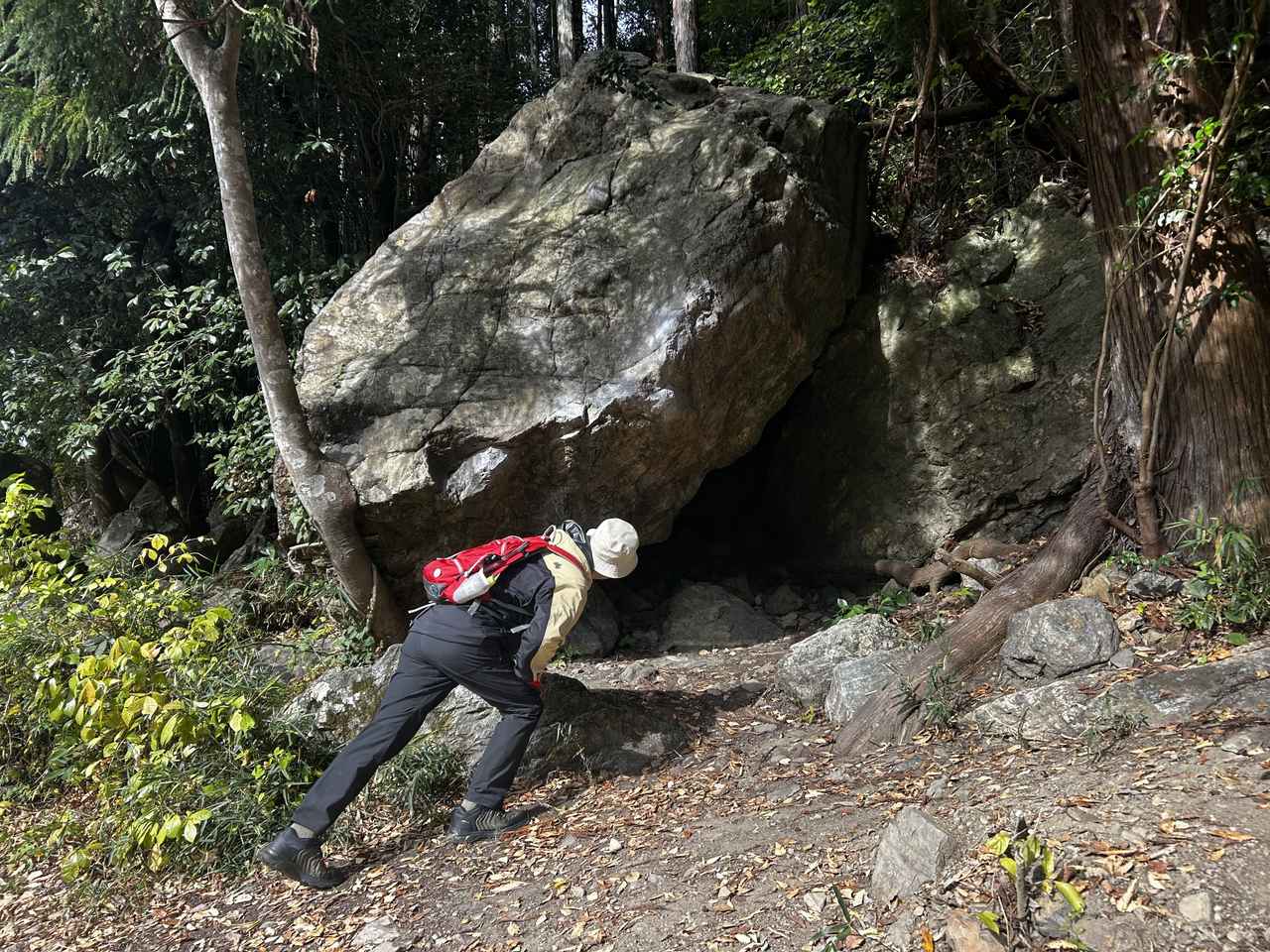 画像: 巨大な岩に遭遇しました