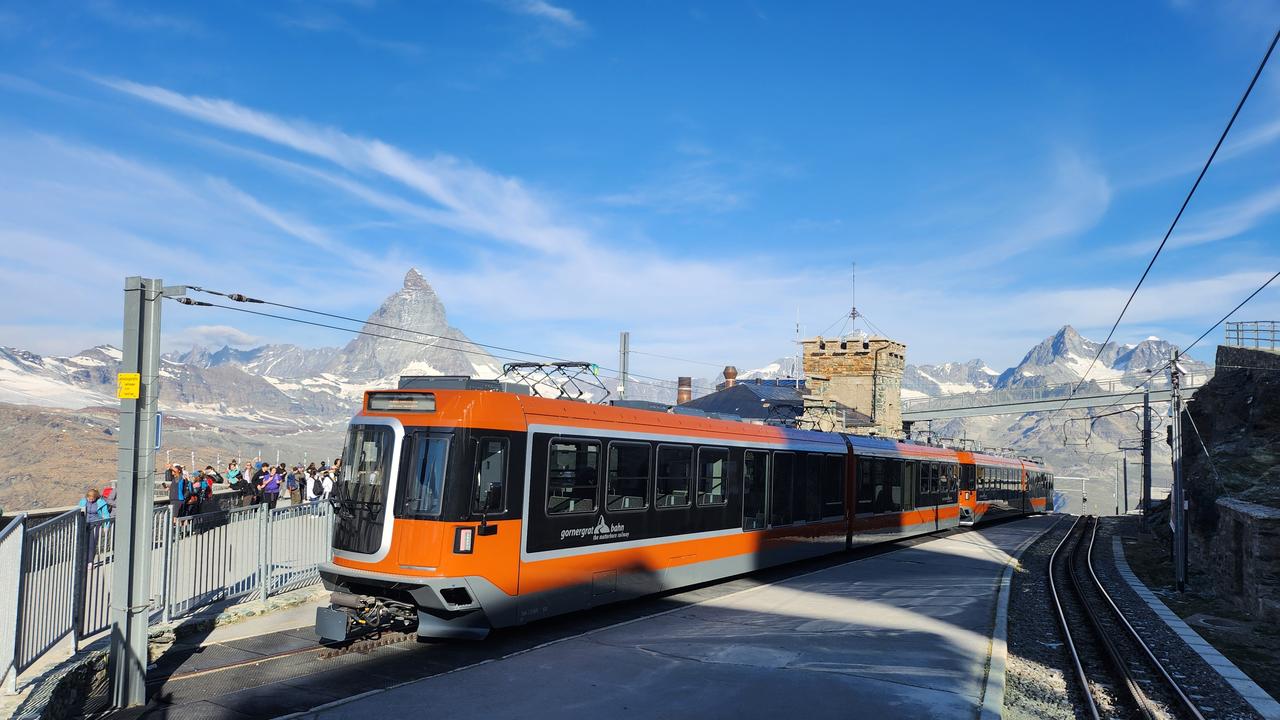 画像: ゴルナーグラート駅（Gornergrat / 標高3,089m）＝ 終点にて