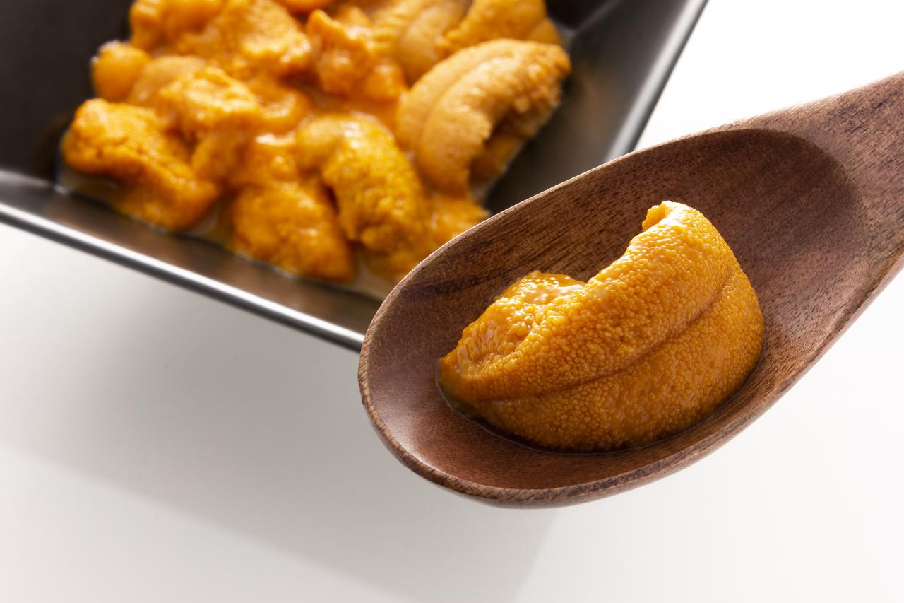 画像: 島ならではのグルメも旅のお楽しみ