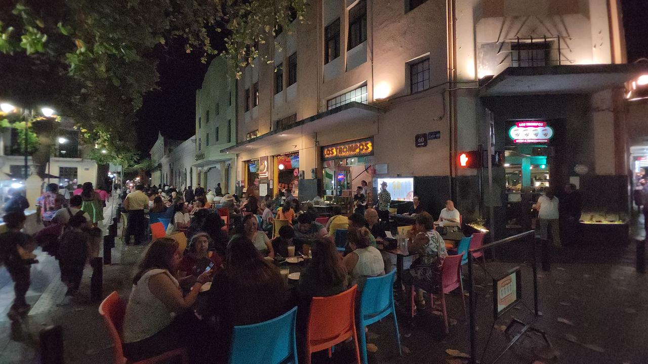 画像5: 【5日目】マヤの優雅な曲線美「ウシュマル遺跡」