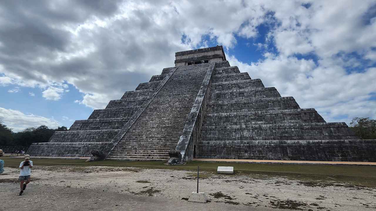 画像1: 【7日目】ククルカンの降臨と幻想的な夜
