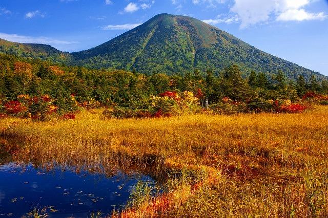 画像: ＜ゆっくりペースで歩く登山＞＜登山初級B（縦走）＞『津軽が誇る日本百名山2座登頂！紅葉の八甲田山・岩木山　2日間』【東京・上野・大宮出発】｜クラブツーリズム