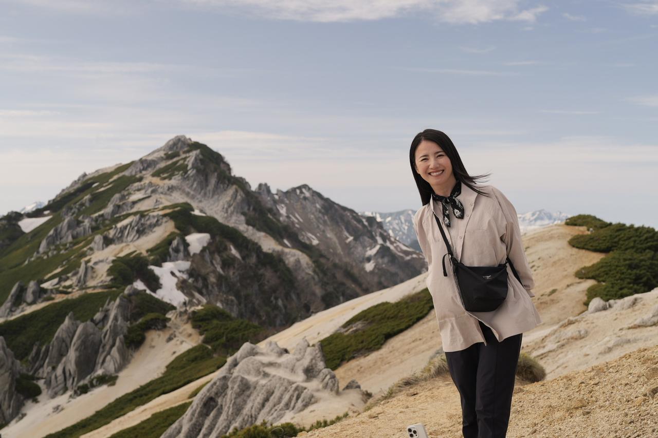 画像: 燕岳と山下舞弓さん（写真：山下舞弓さん提供）
