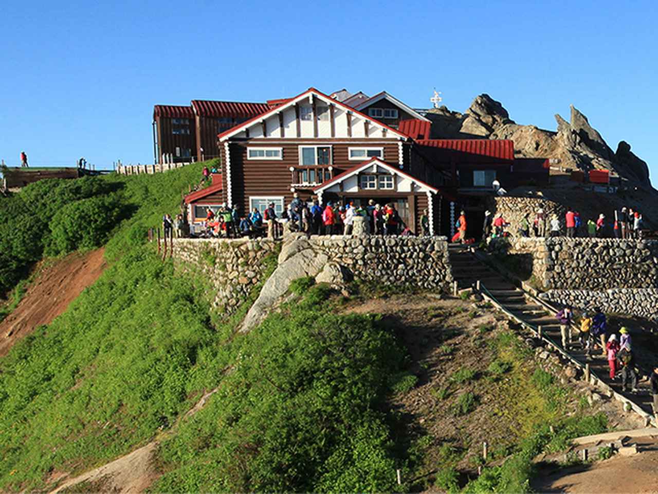 画像: 山小屋ってどんな感じ？ 登山ガイドが教える『山小屋に泊まろう！』【登山の旅】 - クラブログ ～スタッフブログ～｜クラブツーリズム