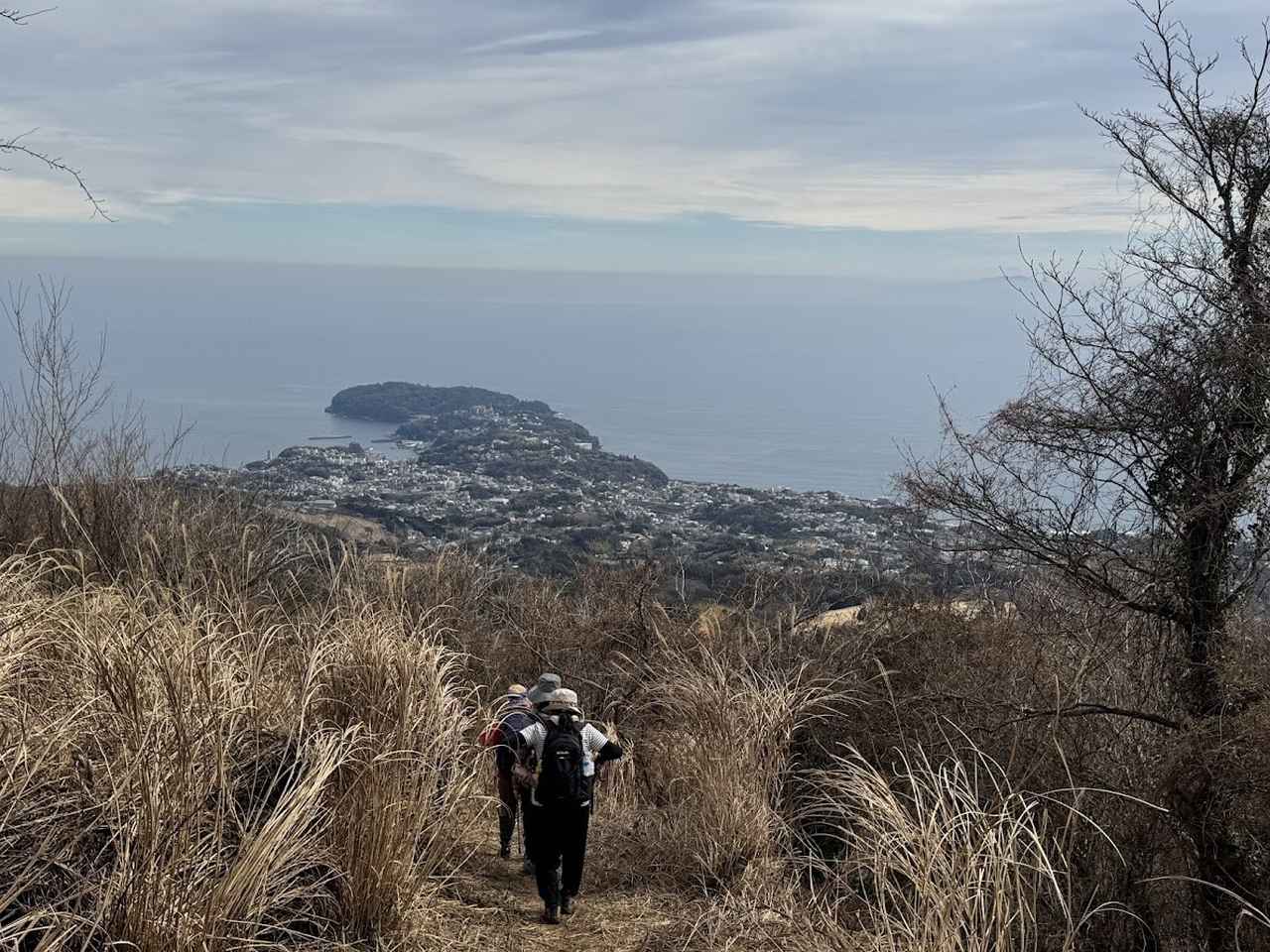画像8: 登山道で実践！歩きながら学びます