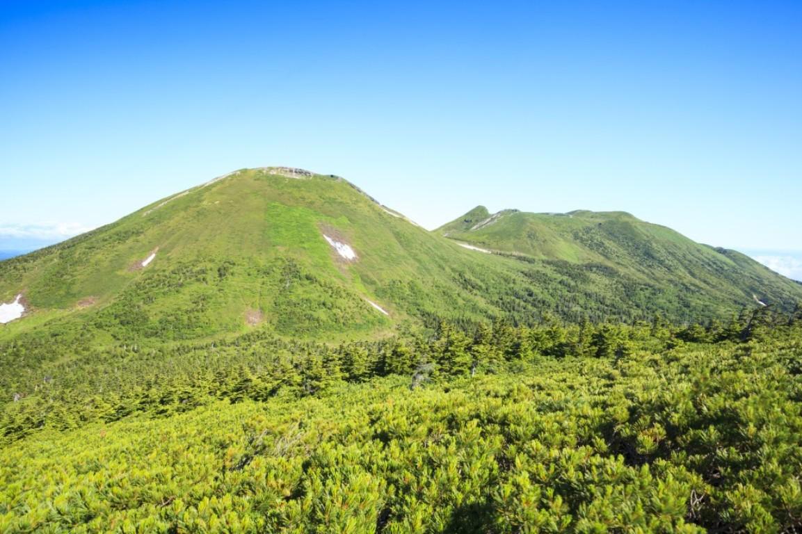 画像: ＜登山初級B（縦走）＞『津軽が誇る日本百名山2座登頂 名湯・酸ヶ湯温泉宿泊 八甲田山・岩木山 2日間』【東京・上野・大宮出発】｜クラブツーリズム