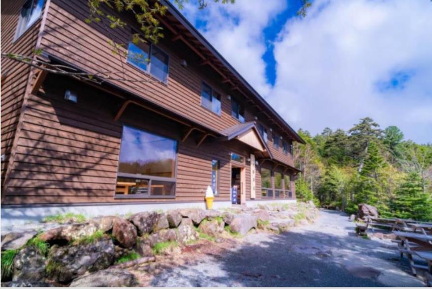 画像: ＜登山入門＞『女性限定　お風呂も完備した白駒池畔に建つ白駒荘を貸切！霧ヶ峰最高峰と白駒池　Bプラン：白駒池一周＆高見石トレッキング　2日間』【新大阪・京都出発】｜クラブツーリズム
